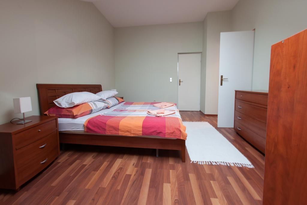 Guesthouse Hortenzija โมสตาร์ ห้อง รูปภาพ